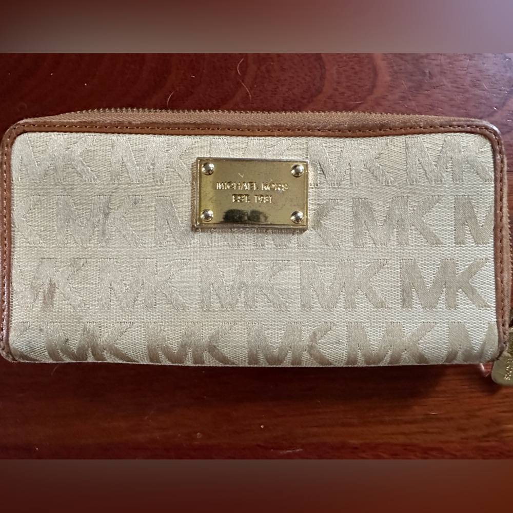 Michael Koors Wallet